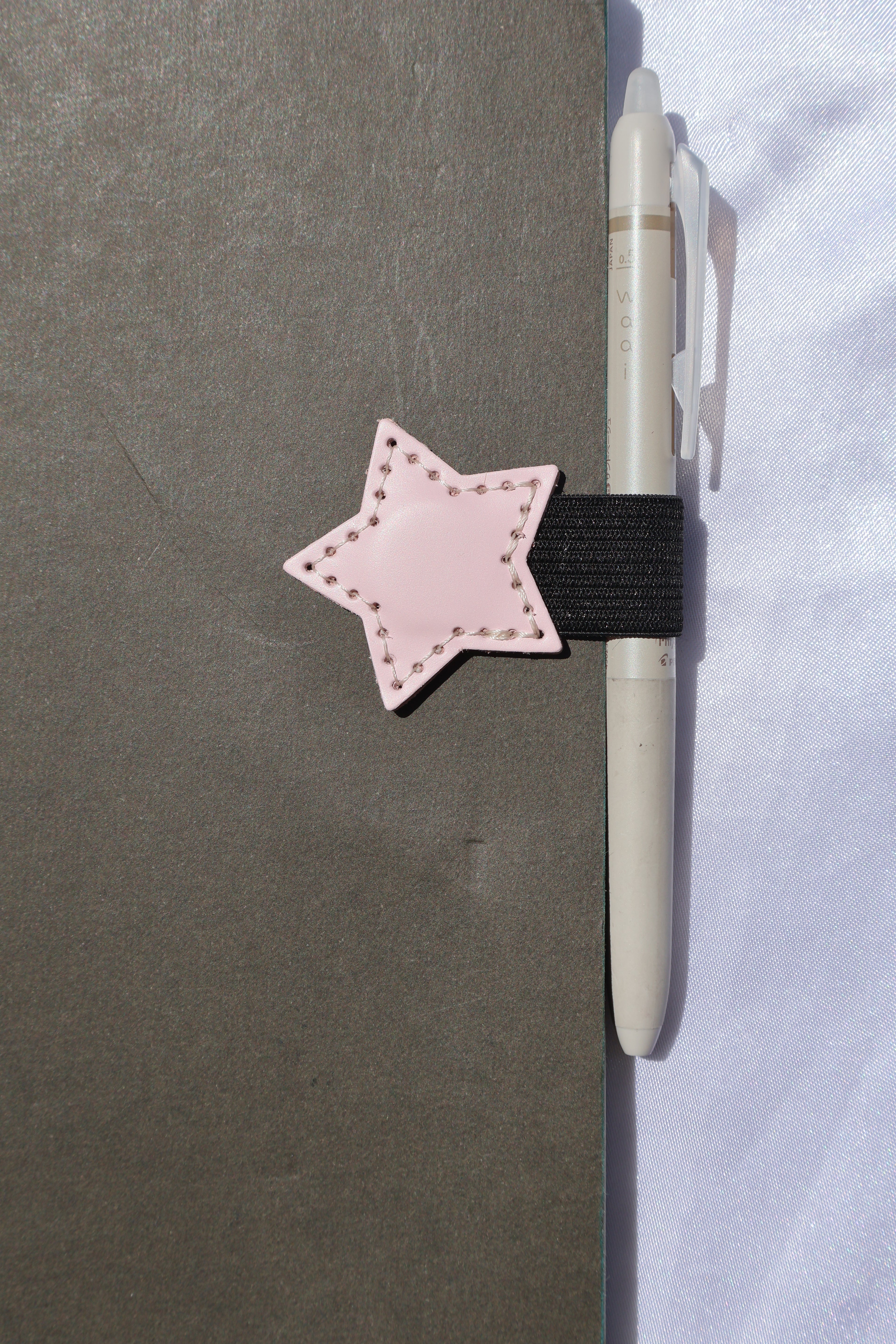 Star Magnet Pen Holder