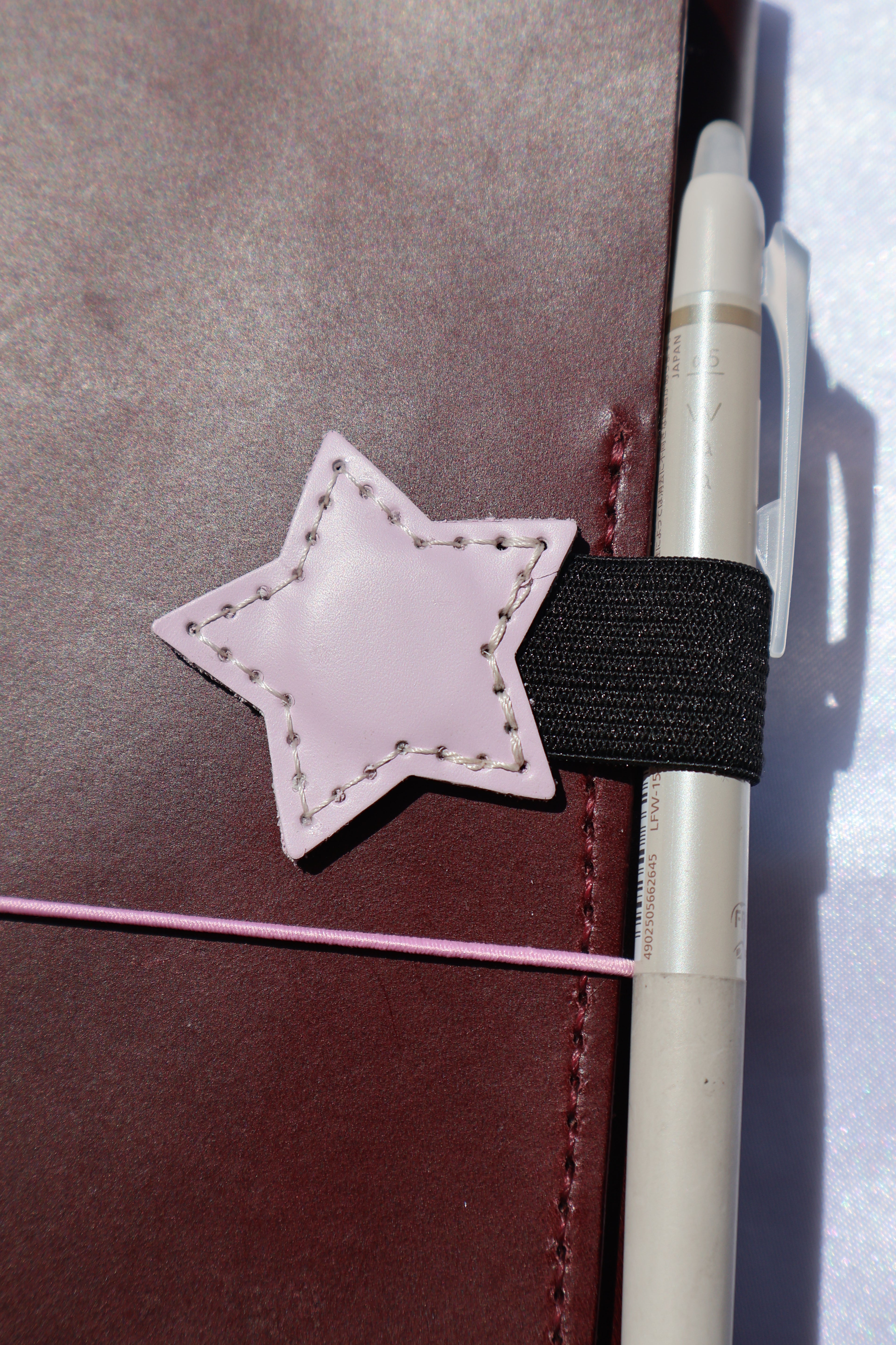 Star Magnet Pen Holder
