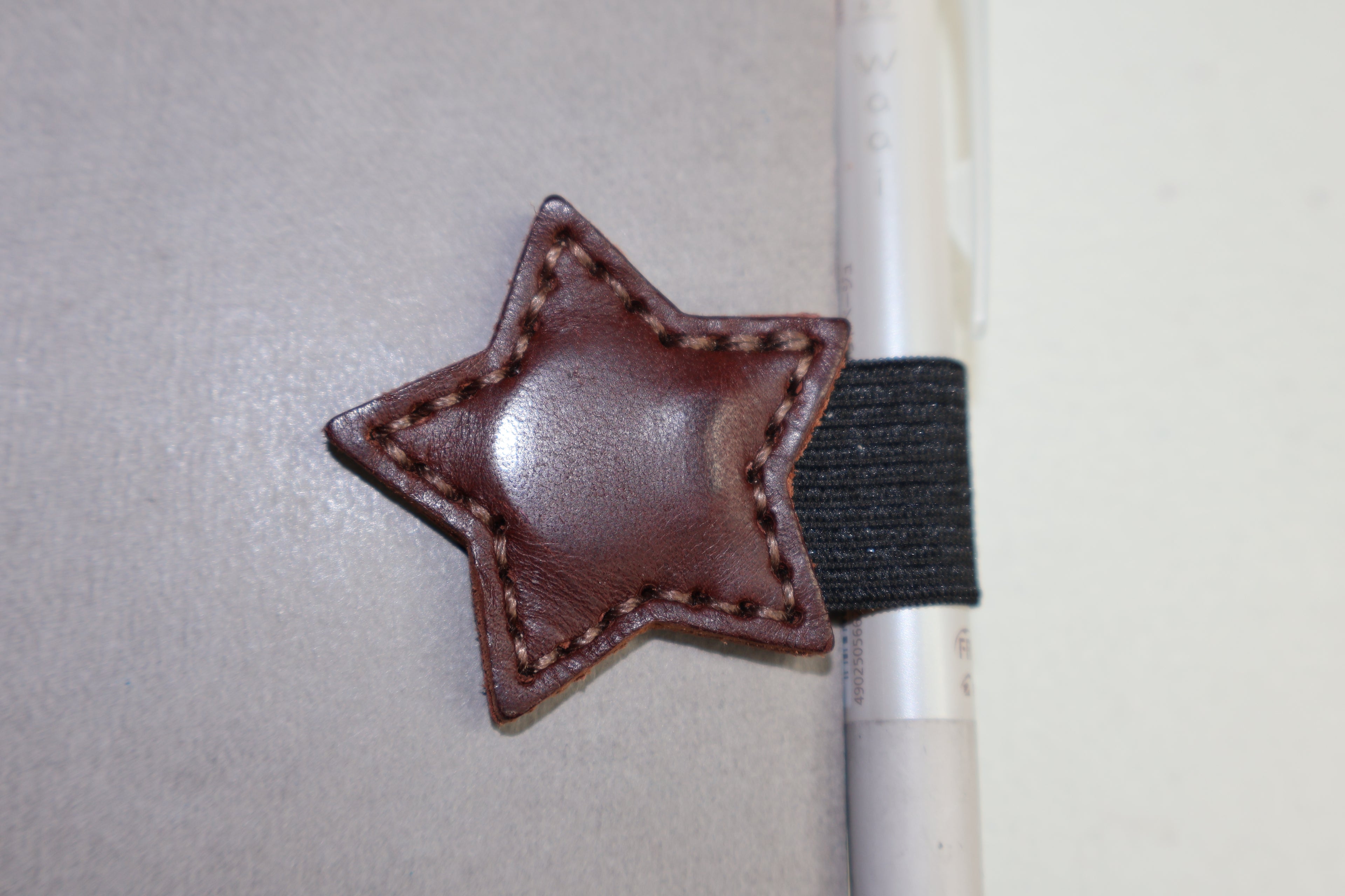 Star Magnet Pen Holder