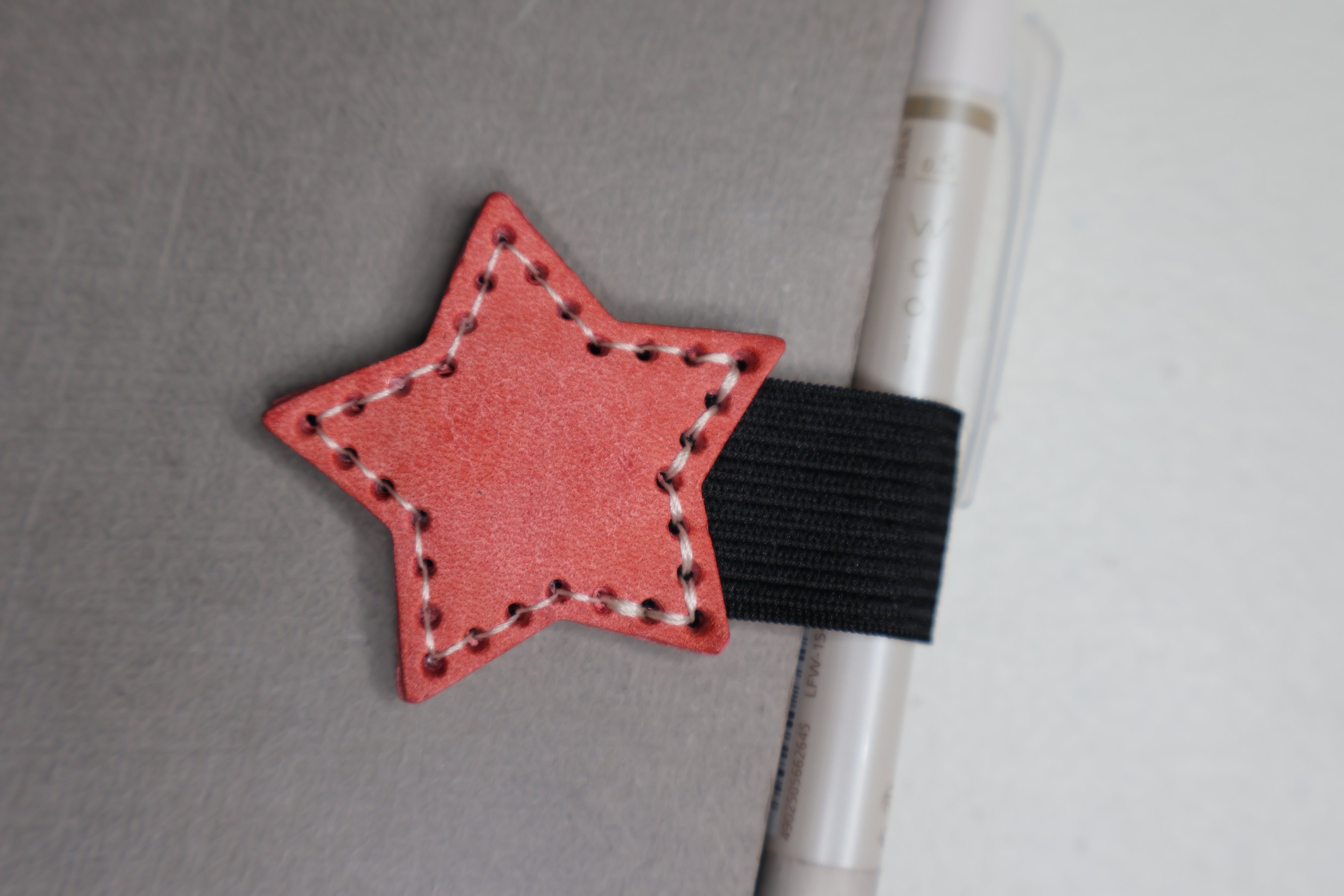 Star Magnet Pen Holder