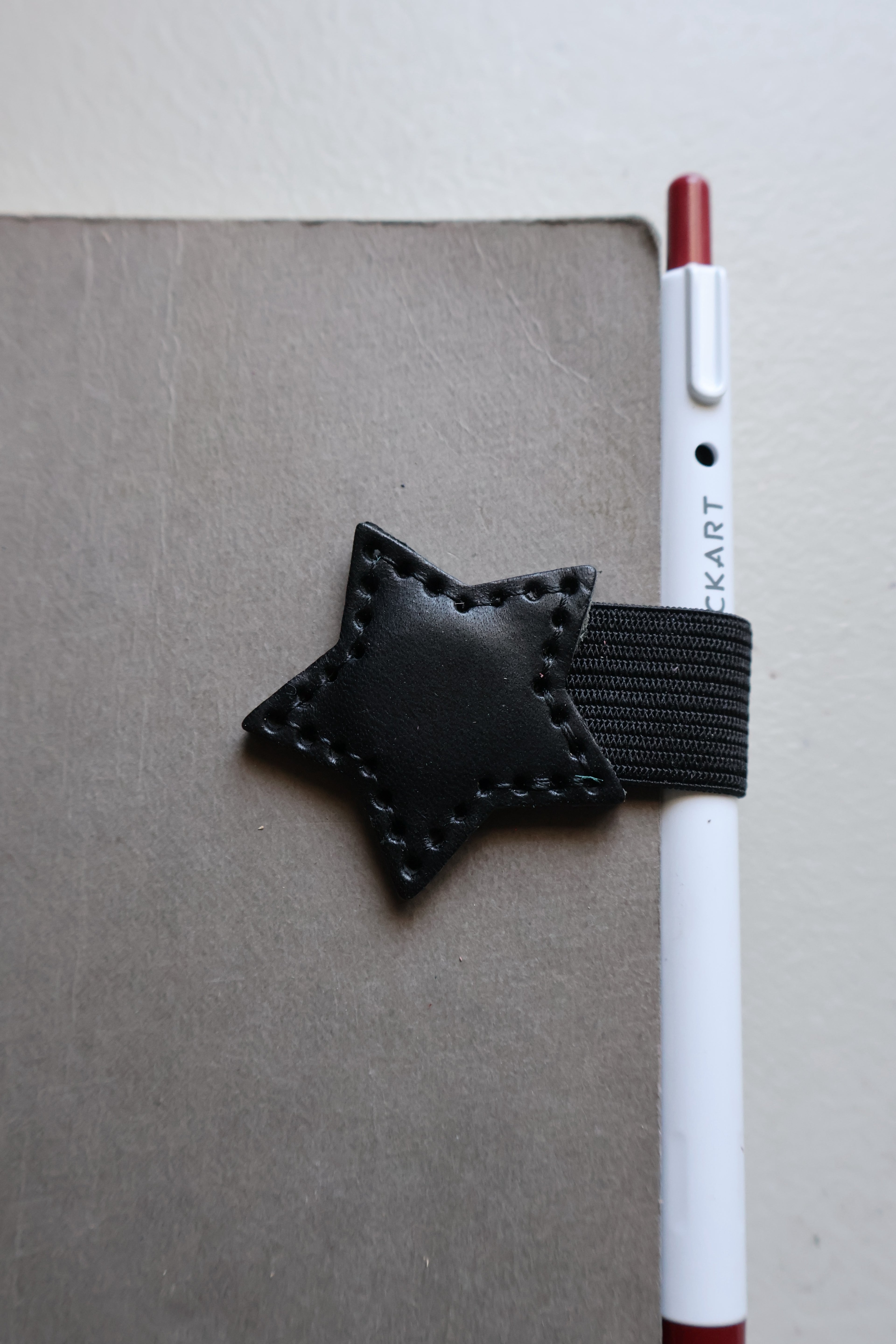 Star Magnet Pen Holder