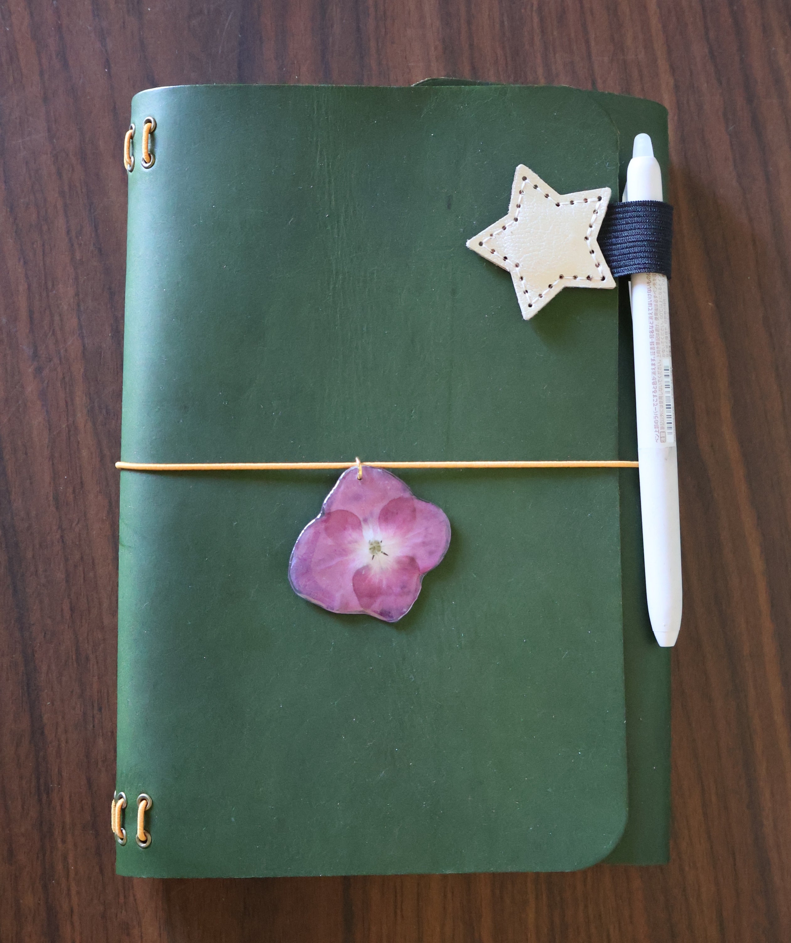 Star Magnet Pen Holder